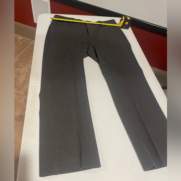 Vince pants. Never worn. 6 - Picture 4 of 8